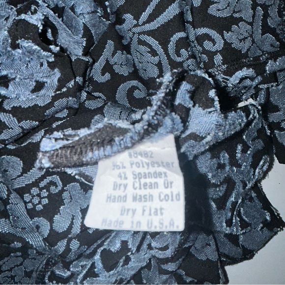 Andria Lieu jacquard zigzag hem top women’s size L - Picture 7 of 7